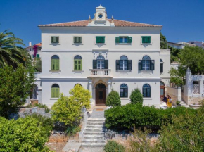  Villa Marchi  Хвар